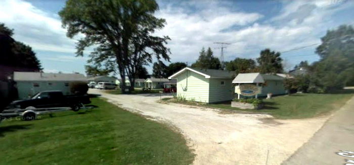 Lakeview Motel & Cottages (Wilsons Motel and Cottages) - Web Listing (newer photo)